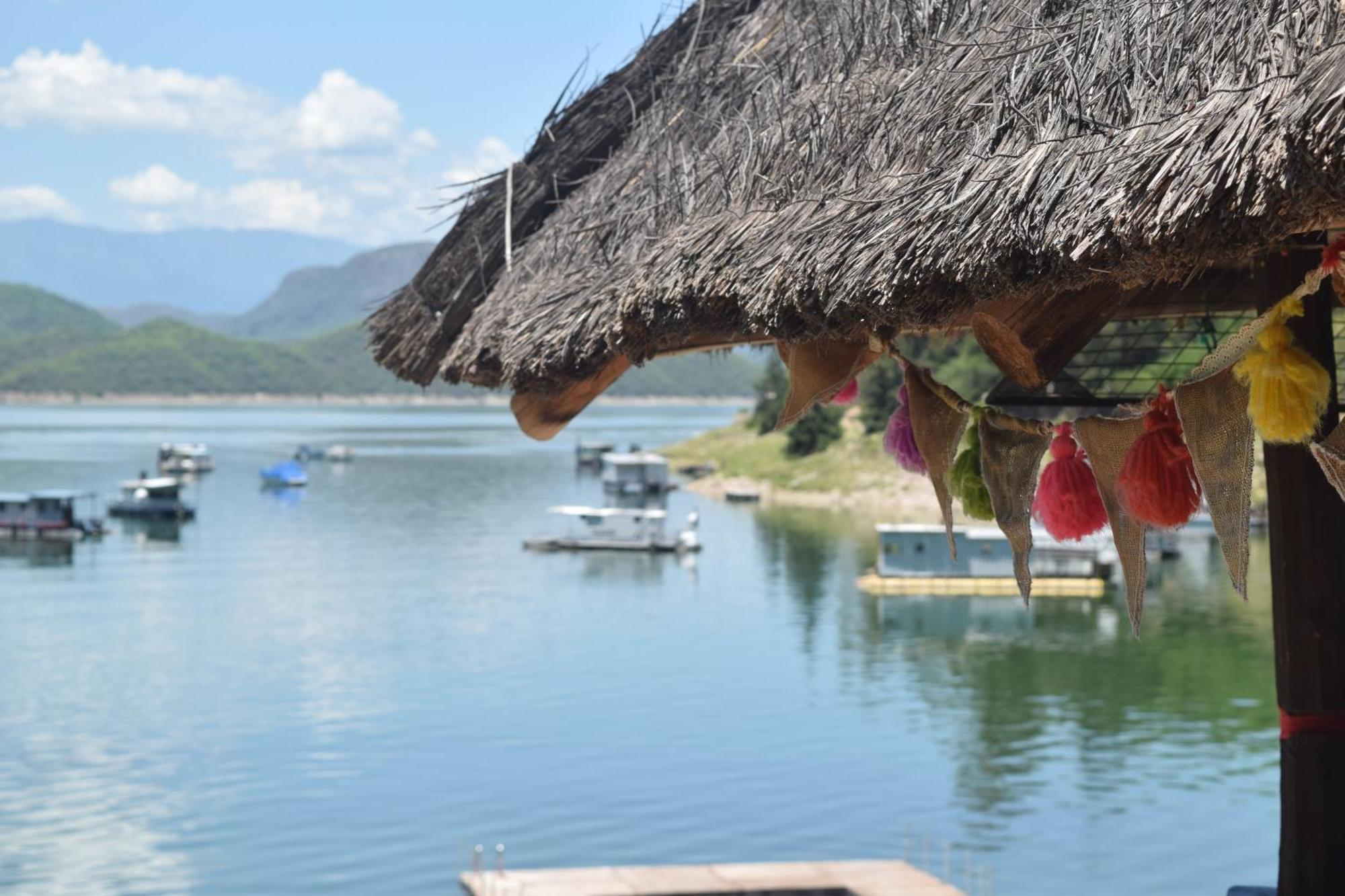 Terrazas Del Lago Cabra Corral Eksteriør billede