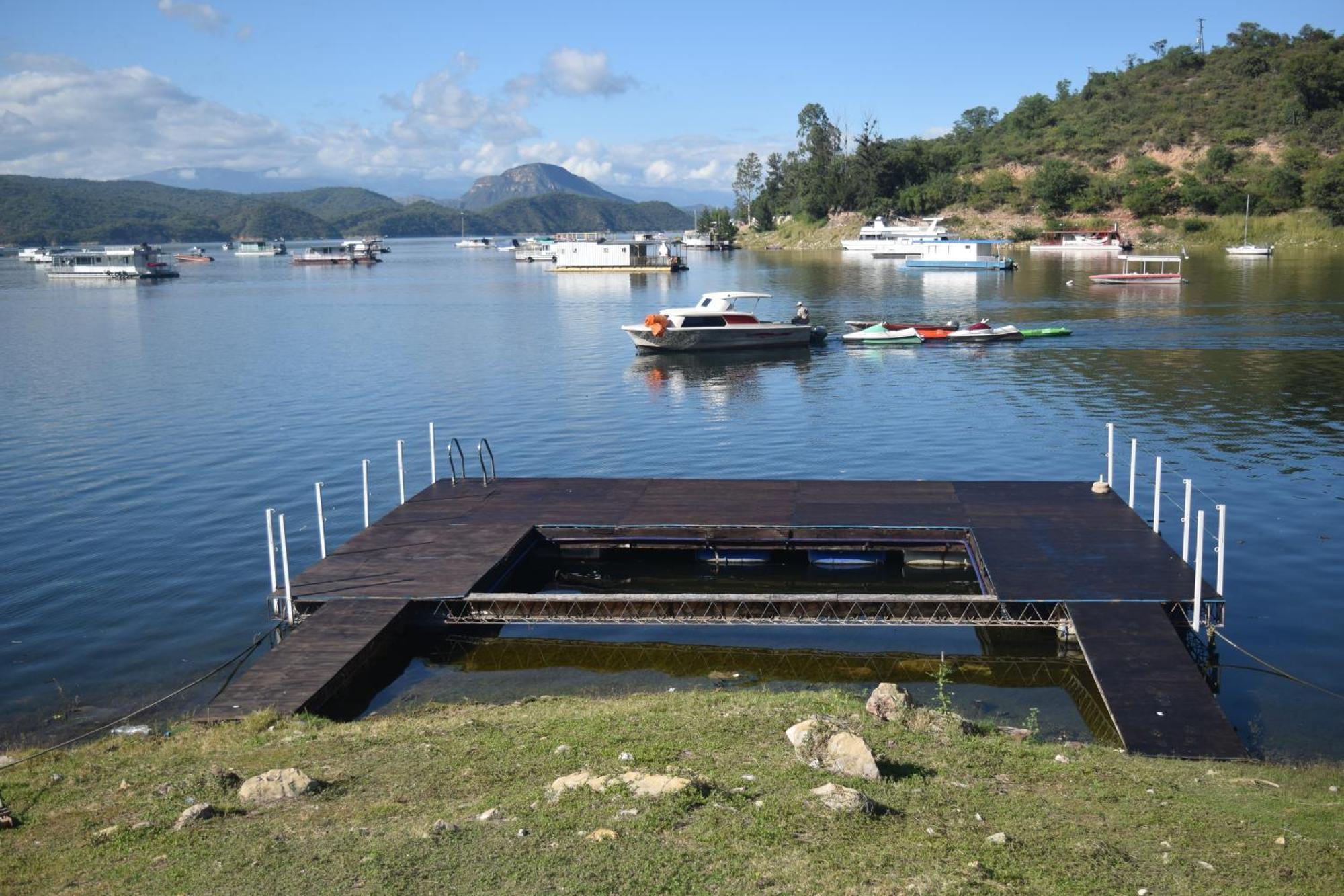 Terrazas Del Lago Cabra Corral Eksteriør billede