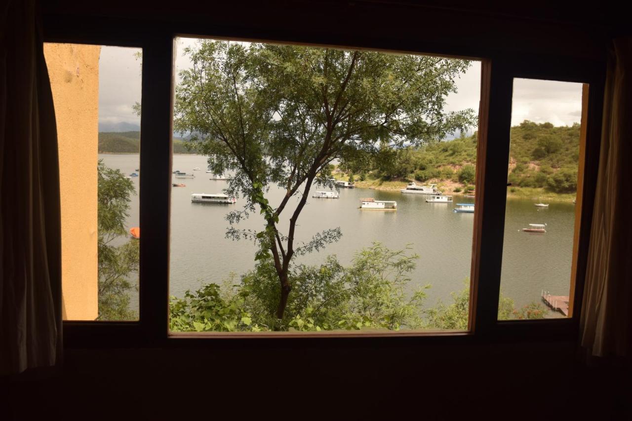 Terrazas Del Lago Cabra Corral Eksteriør billede